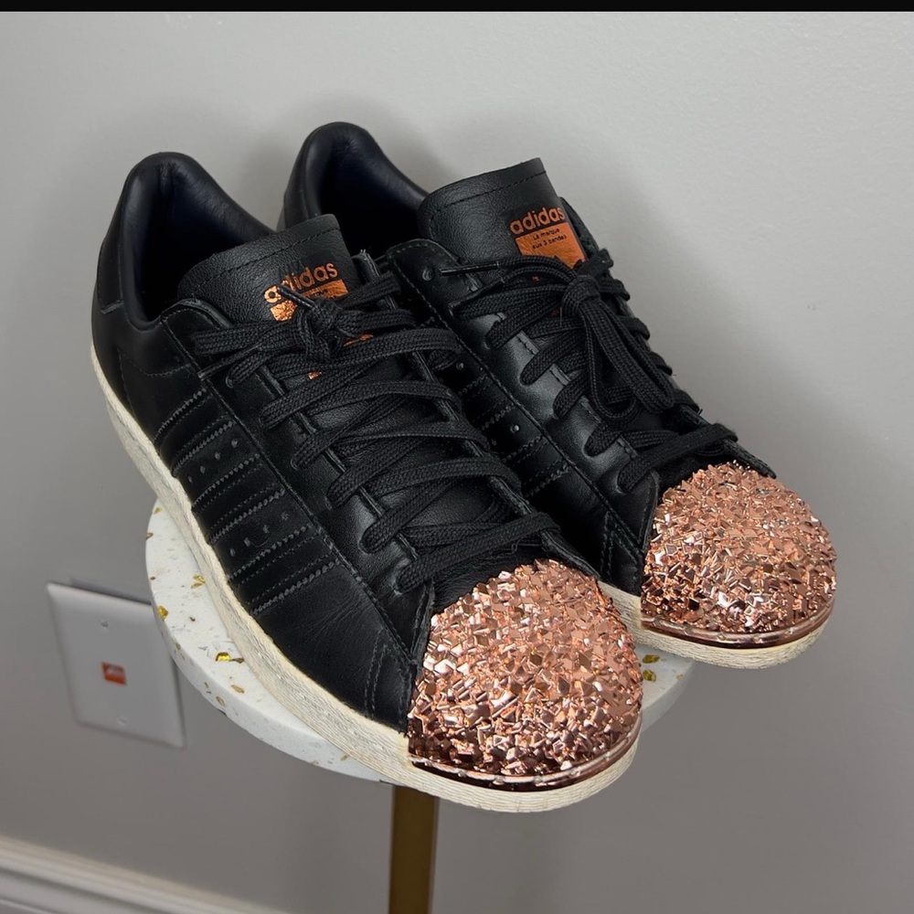 Adidas Black and Orange Sneakers with Classic Design - Metal Toe - US 7.6 women
